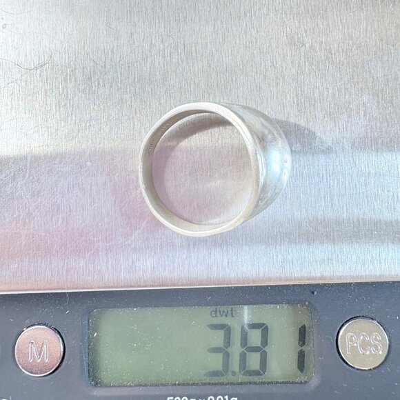 VTG Solid Sterling Silver 925 Modernist Tapered Band Dome Ring Size 8.75 - Picture 7 of 8